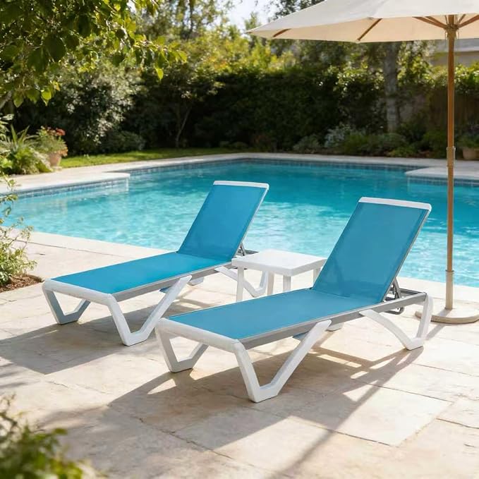Kozyard Outdoor Chaise Lounge Chair, Full Flat Adjustable Patio Lounger by Kozyard