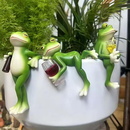 3 PCS Tipsy Frog Statues Pot Hugger Decorations by Suqorinp