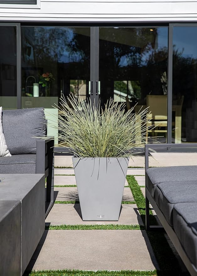 Veradek Pure Series Nobleton Plastic Planter - Image 4