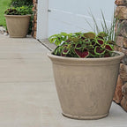 Sunnydaze 24-Inch Anjelica Large Plastic Pot - Image 9